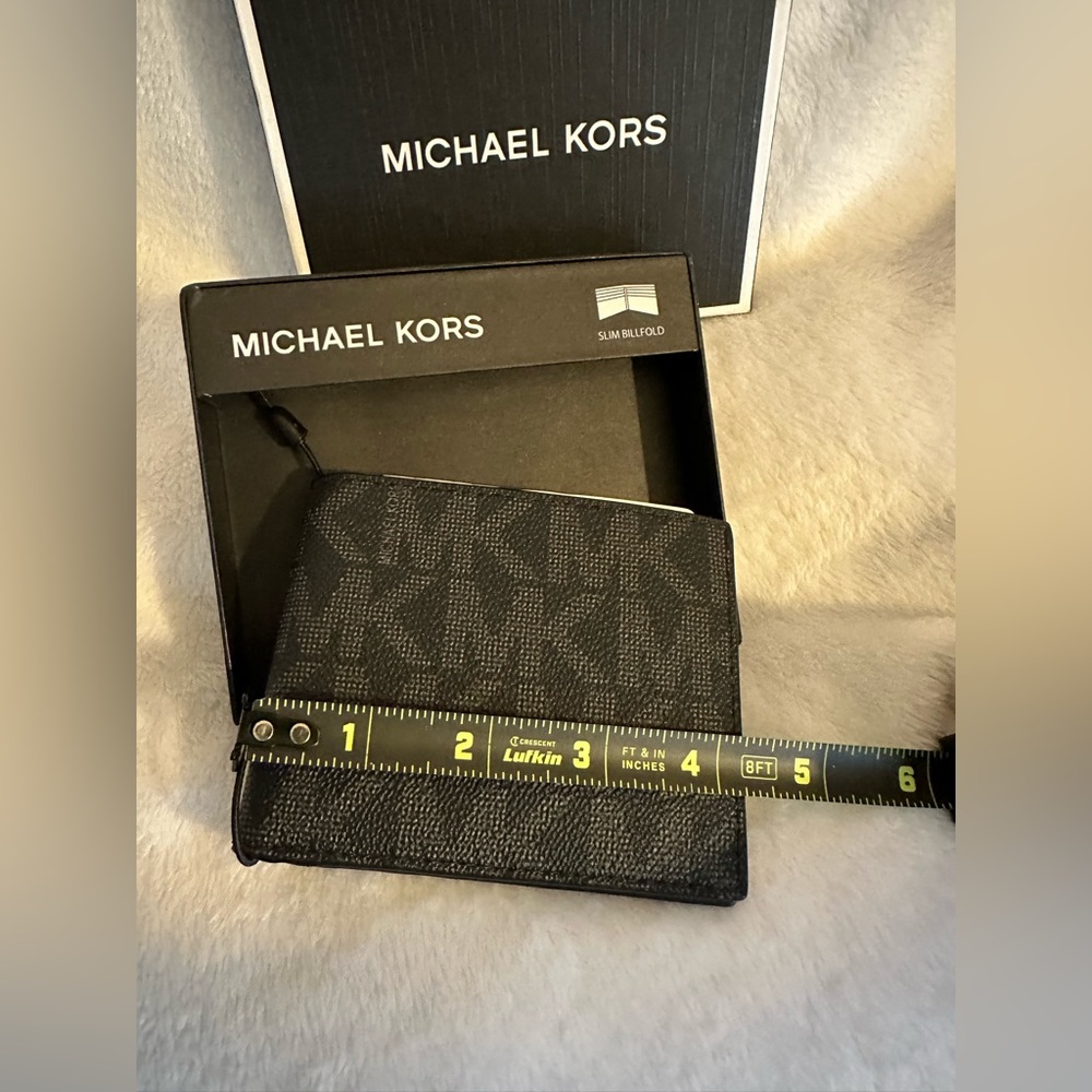 😍 Michael Kors slim bifold wallet - Picture 3 of 8
